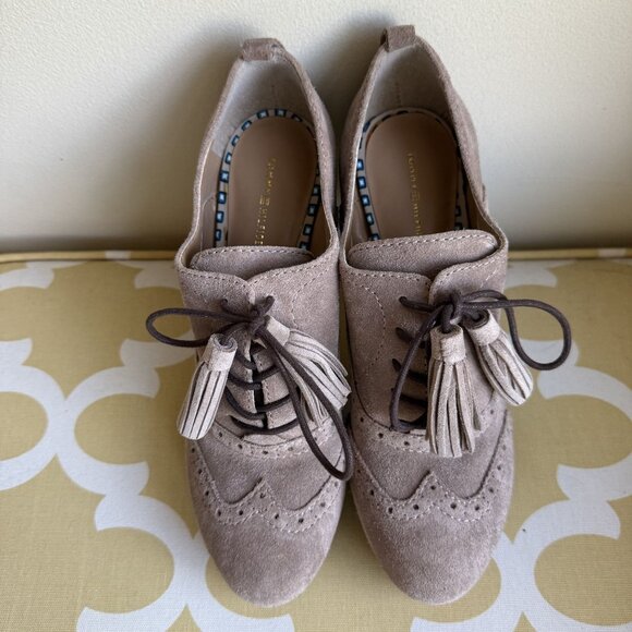 Tommy Hilfiger Brinley Suede Lace Up Booties, size 9.5M, 4" heel, 1" platform - Picture 4 of 15